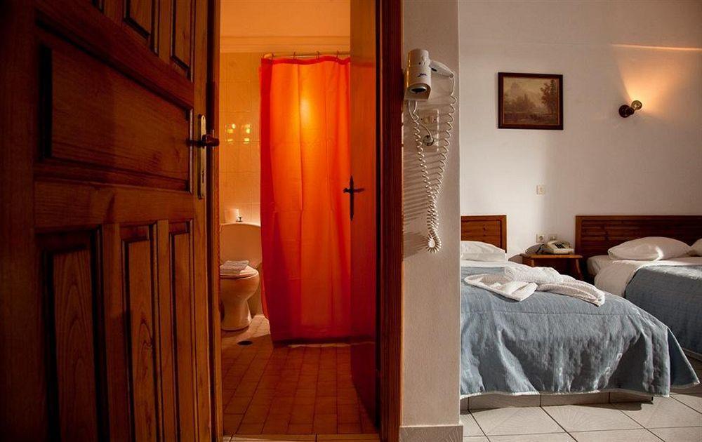 Filoxenia Hotel Монемвазия Экстерьер фото
