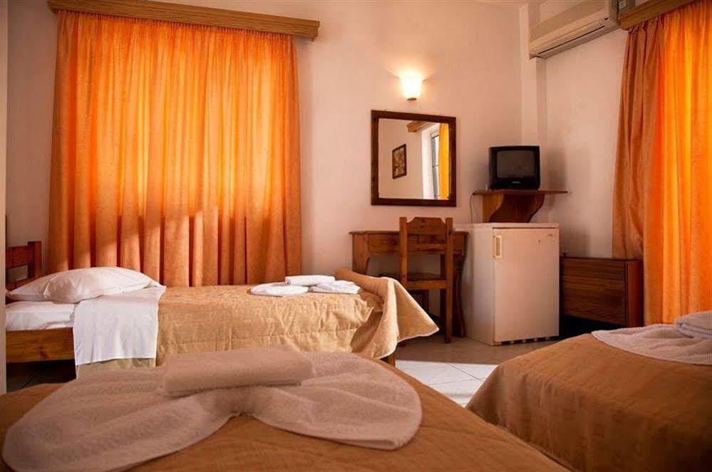Filoxenia Hotel Монемвазия Экстерьер фото